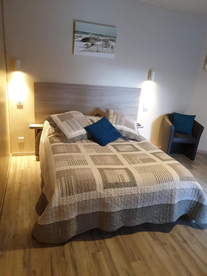 Bed and Breakfast Au petit bonheur à Saint-Martin-du-Frene Extérieur photo